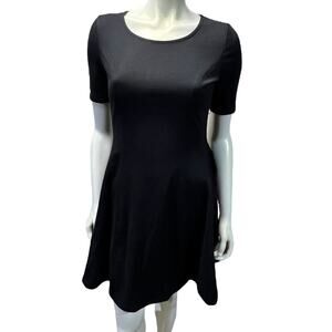 Madison Jules Black Fit & Flare Skater Dress Short Sleeve Stretch Knit Size M